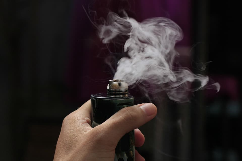 SNI Rokok Elektronik Menyesatkan Publik