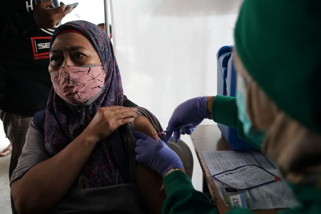 Pemprov DKI Gelar Vaksin Booster Hadapi Ancaman Kenaikan Kasus Covid-19