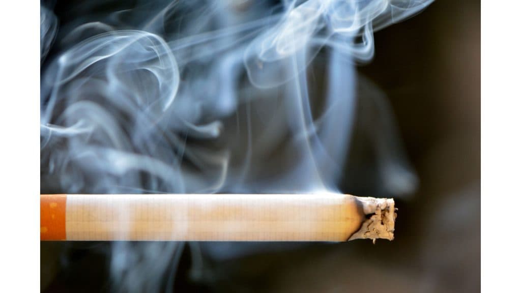 Sukses Aturan Larangan Rokok dan Vape di Inggris Patut Ditiru Indonesia