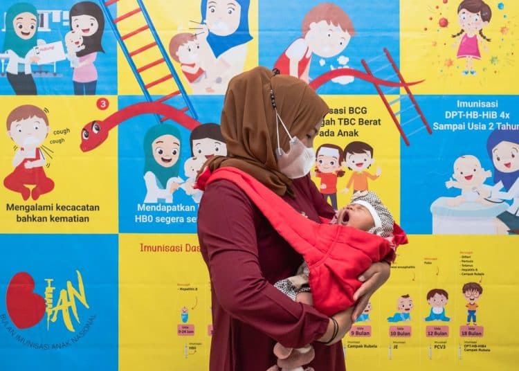 Udara Bersih dan Vaksinasi Jaminan Bebas Pneumonia