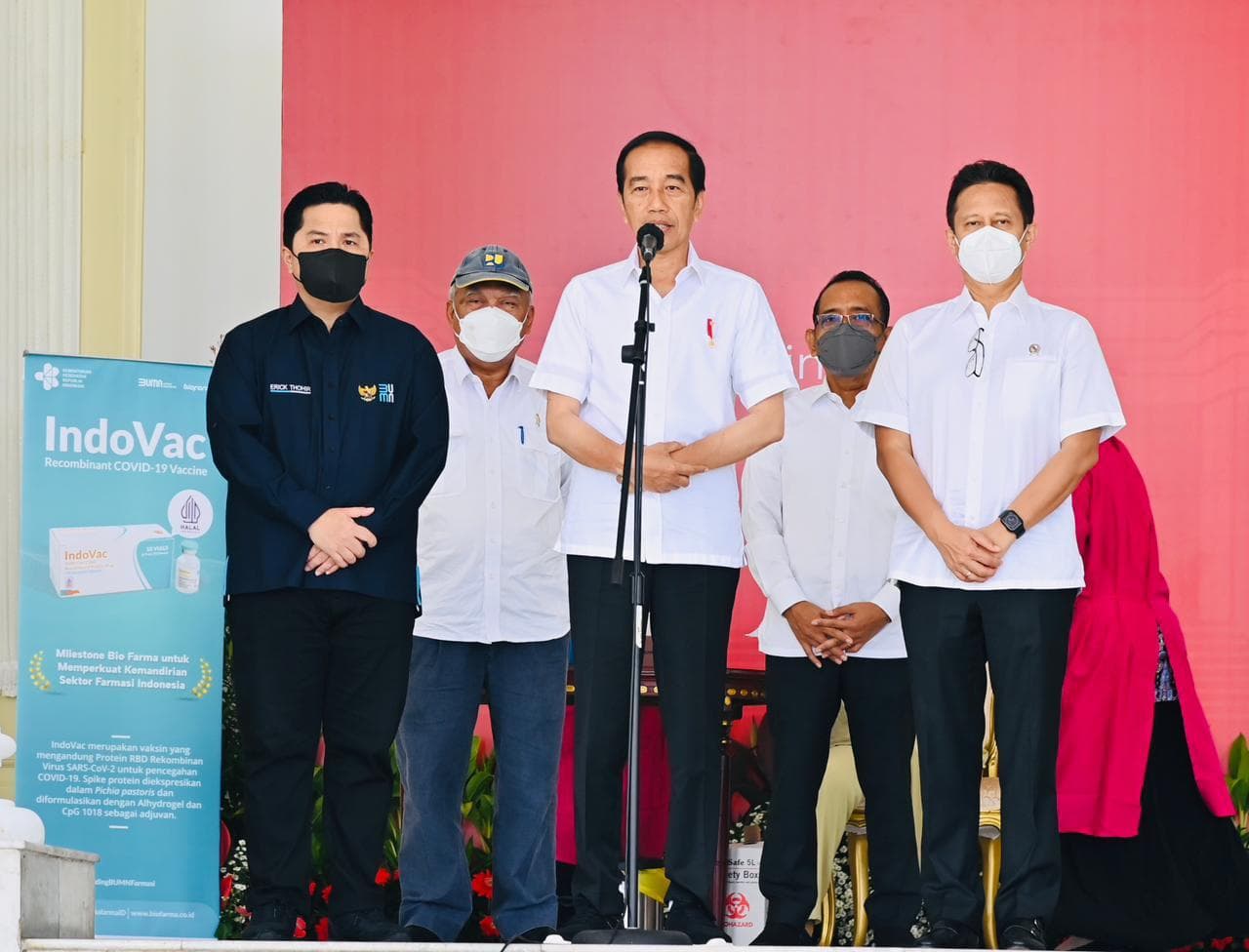 Angka Kematian Covid-19 Naik, Jokowi Lanjut Vaksin Booster Kedua