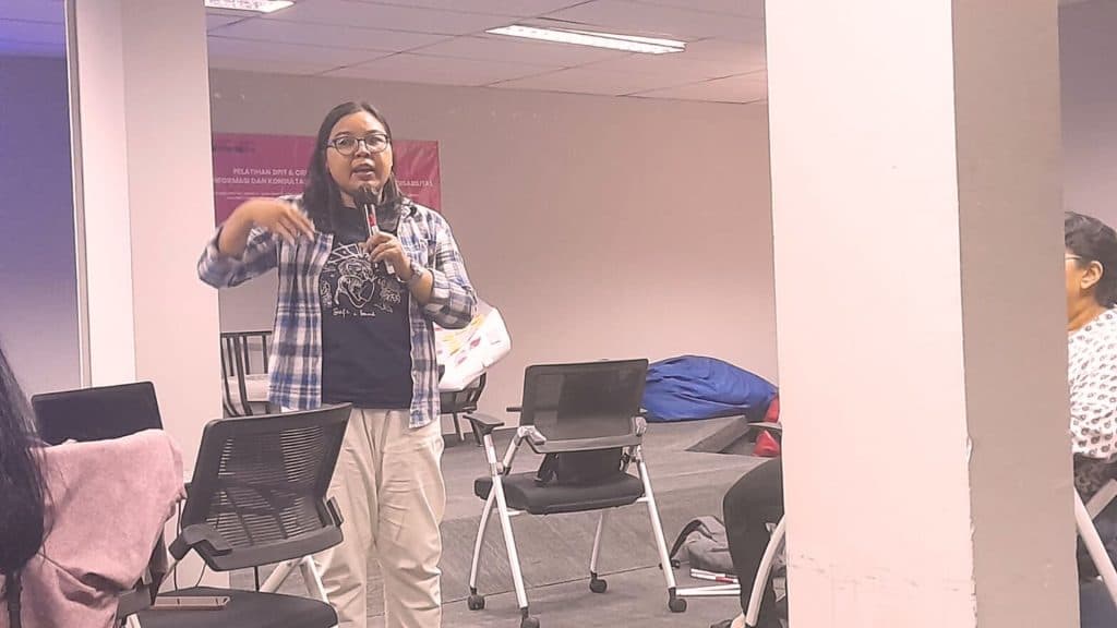 RUU KESEHATAN: Kesehatan Perempuan dan Anak Dipertaruhkan