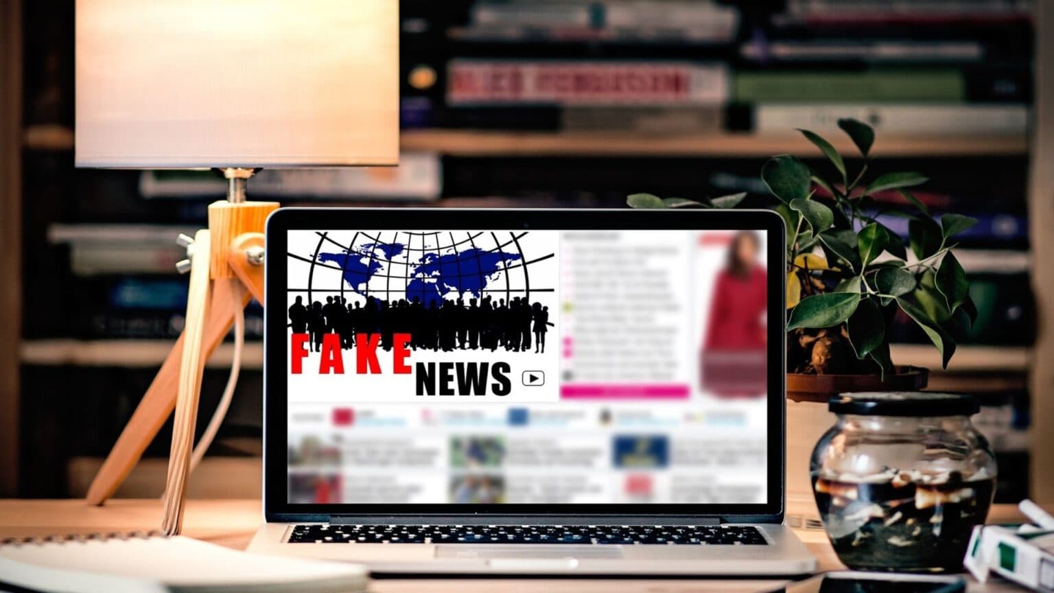 PEMILU 2024: Hadapi Fenomena Buzzer Ini Kata Pakar Politik UNAIR