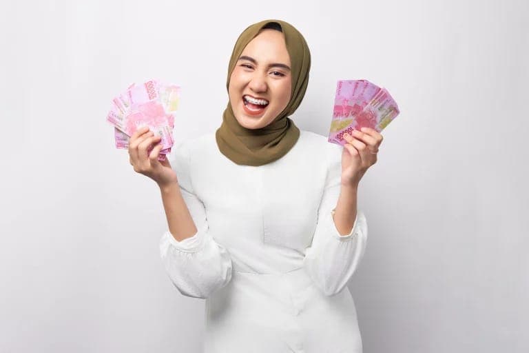 Ilustrasi Uang THR (Sumber: Sisternet)