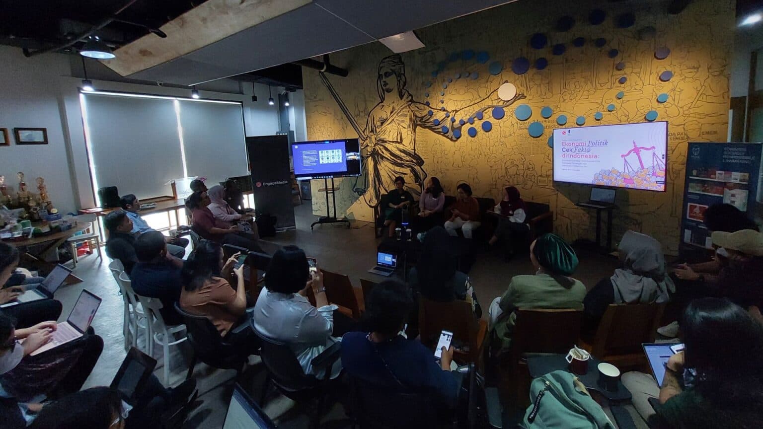 Cek Fakta Atasi Misinformasi hingga Kekacauan Informasi