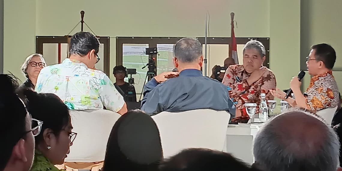Selamat dari Krisis, Harus Berpihak pada Ibu Pertiwi