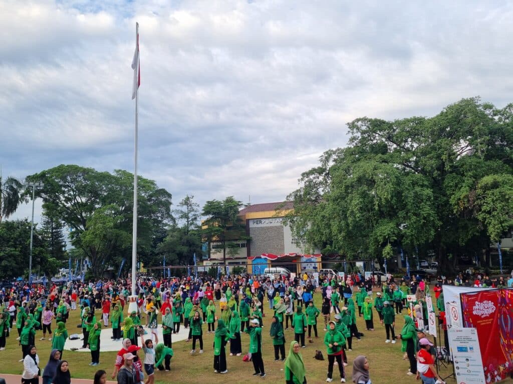 Bersama Wakil Walikota Depok, Ribuan Massa Memperingati Hari Tanpa Tembakau Sedunia