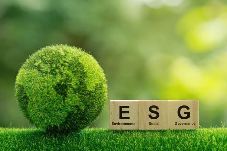 Mengapa Pilar Sosial Jadi Anak Tiri ESG Tambang