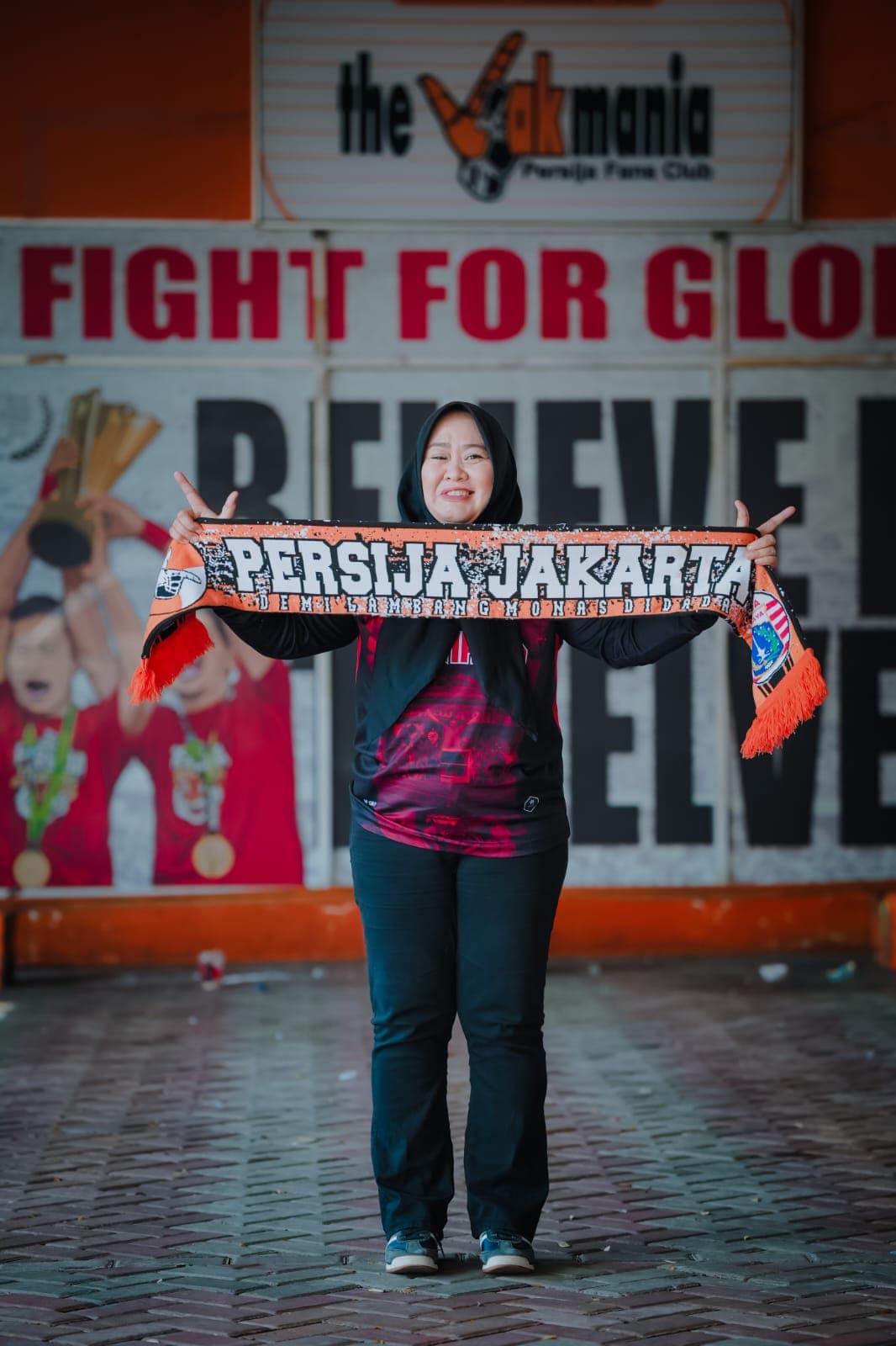 Suara Perempuan: Kami Berhak Nonton Sepak Bola Tanpa Asap Rokok