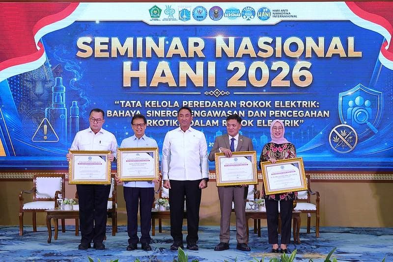 Menteri Kesehatan: Rokok Elektrik Sama Berbahayanya dengan Rokok Konvensional
