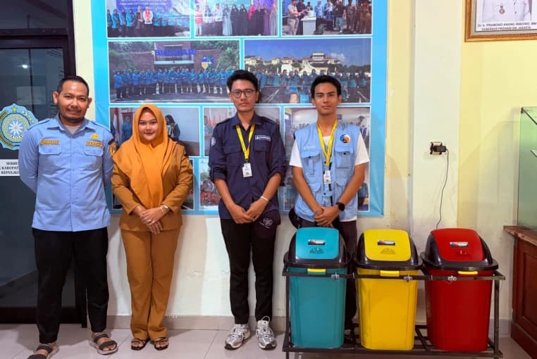 Tempat Sampah Pintar Tenaga Surya Buatan UGM Bermanfaat di Kepulauan Seribu