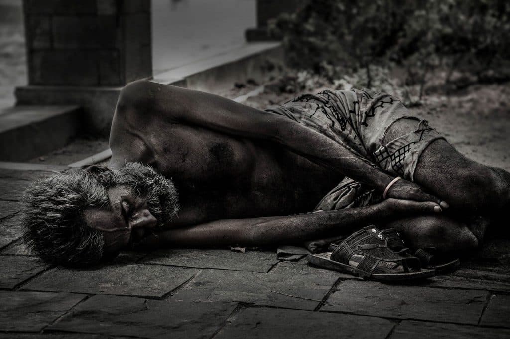 Smoking leads to stunting, acute poverty