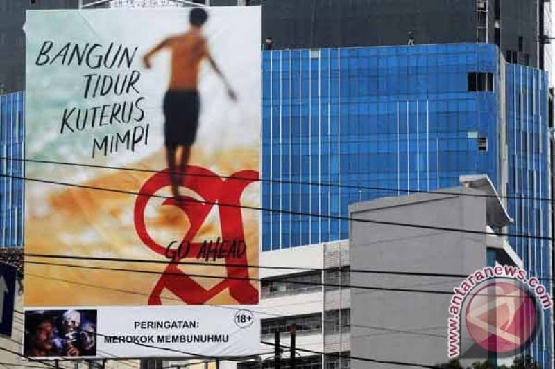 Kemenkes Terbitkan Pedoman Pengawasan Pelarangan Iklan Rokok di Internet, Apa Artinya?
