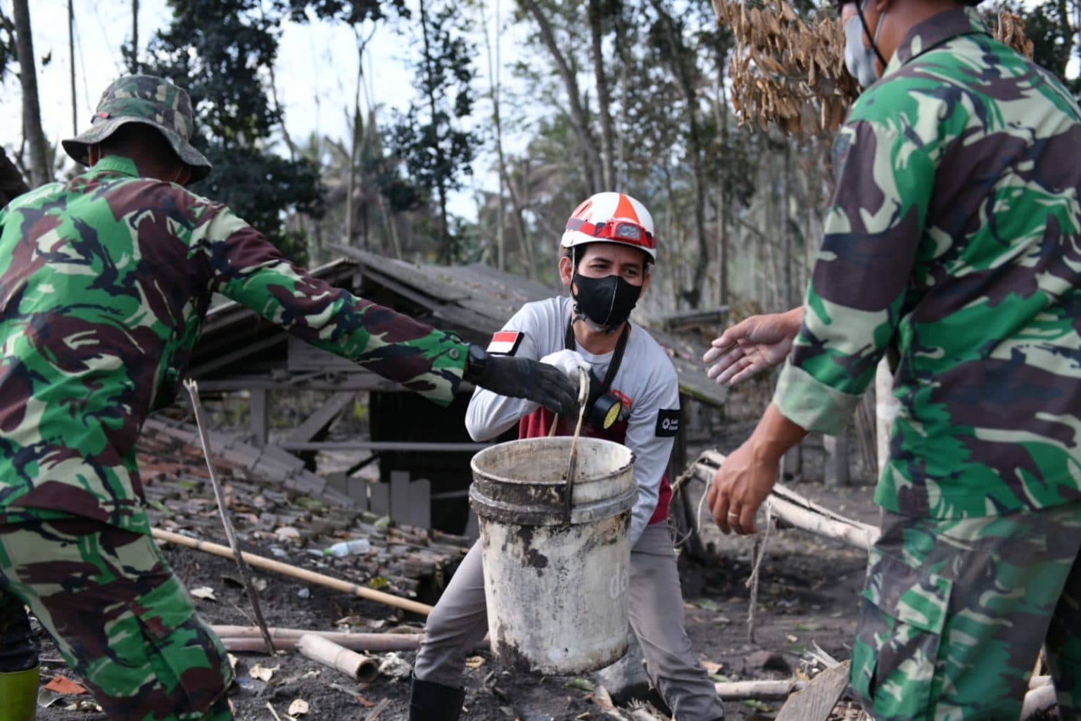 BNPB Terus Evakuasi Korban Erupsi Semeru, Ini Rekomendasi untuk Pengungsi