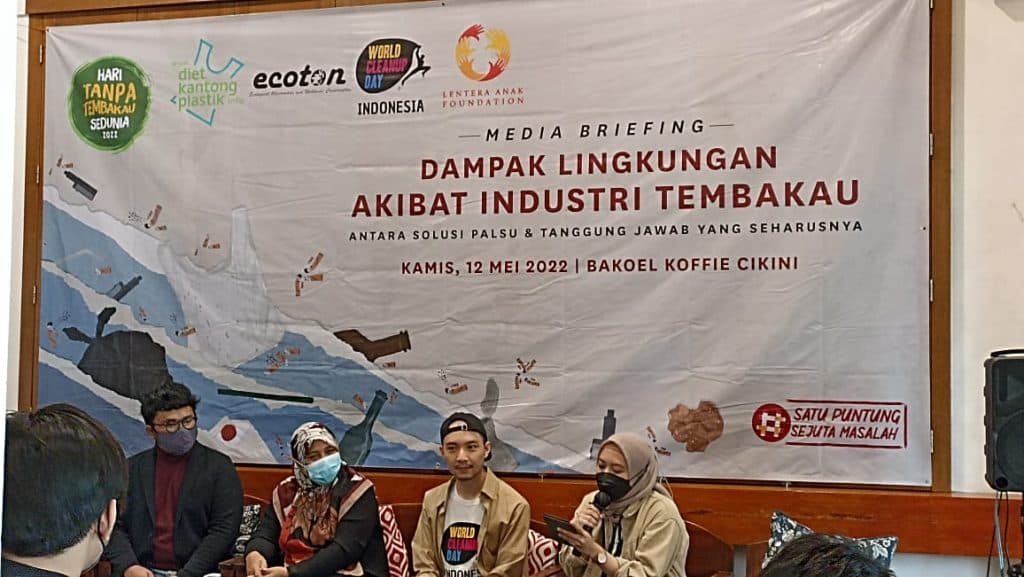 Bahaya Puntung Rokok bagi Lingkungan Kita