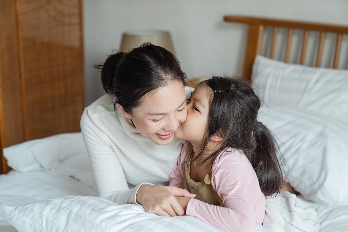 Pentingnya Data untuk Tekan Kematian Ibu dan Anak