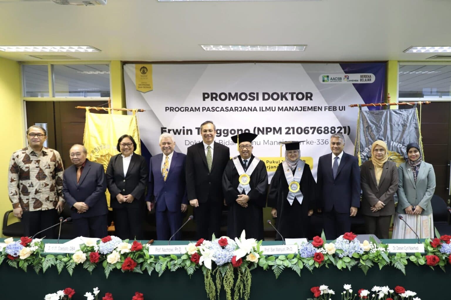Promosi Doktor Erwin Tenggono yang dilaksanakan pada Jumat (22/3) di Gedung Pascasarjana FEB UI. Dok. Humas UI
