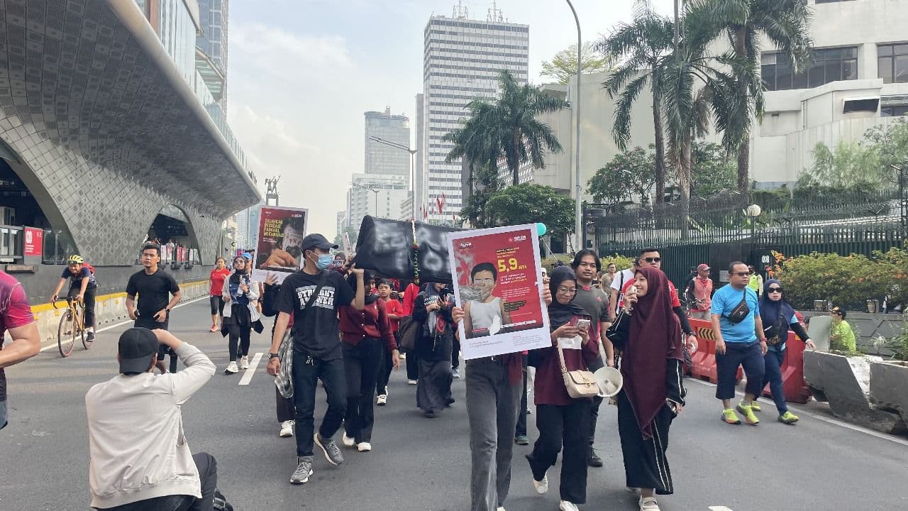 Anak Muda Jakarta Turun ke CFD, Tolak World Vape Fair