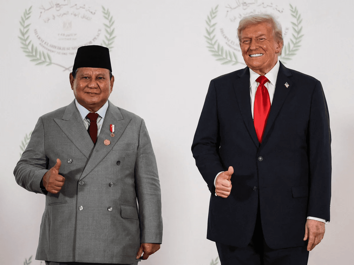 Dokumen Rahasia Sebut Trump Lobi Prabowo agar AS Dapat Akses Terbang di Indonesia