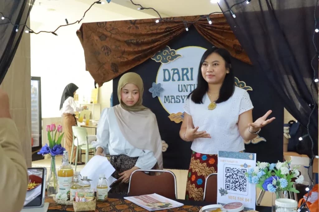 Festival Jamu Warisan Nusantara di Kampus UNAIR