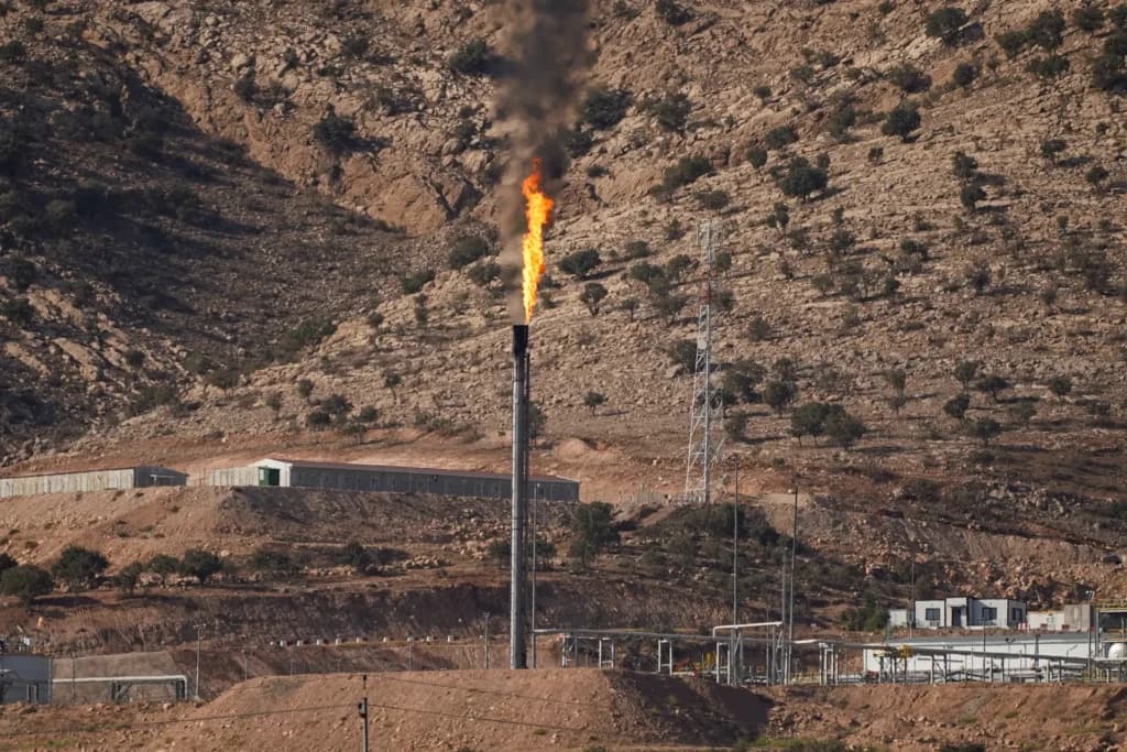 Perusahaan Gila-Gilaan Bakar Gas Ladang Minyak, Cemari Udara dan Panaskan Planet