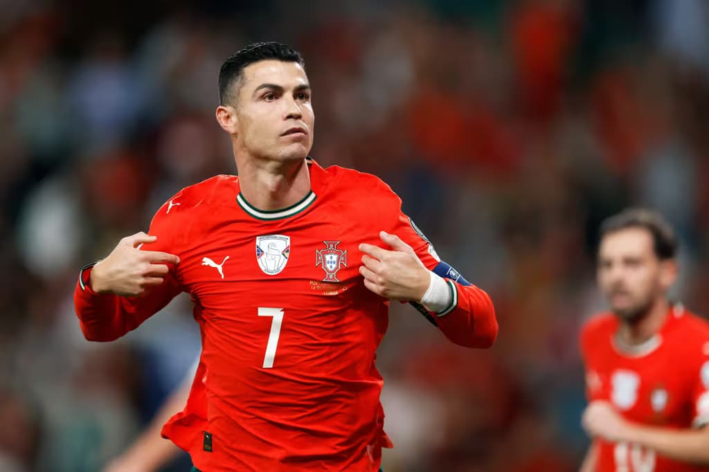 Rahasia di Balik Panjangnya Karier Para Superstar Sepak Bola