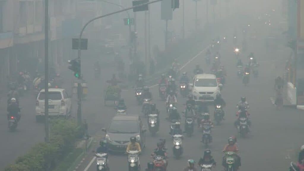 Pemerintah Imbau Kelompok Rentan Batasi Aktivitas Rumah saat Kabut Asap