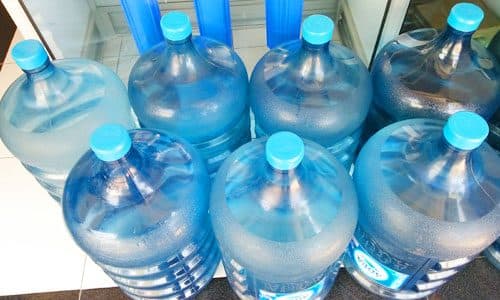 Air Isi Ulang Murah Tetap Aman, Tapi Masyarakat Perlu Teliti